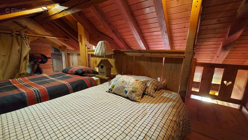 Maison à CHANTELOUVE