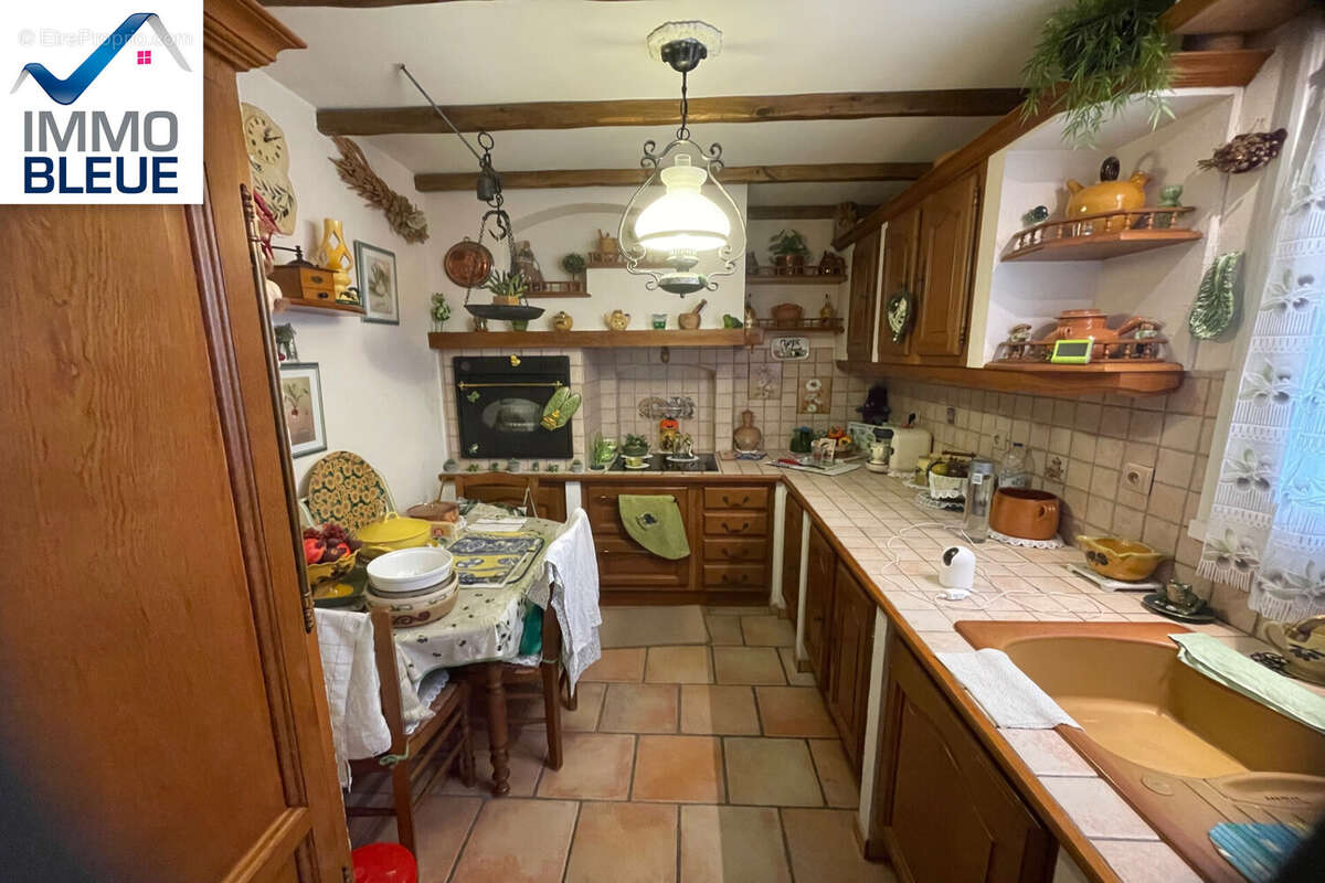 Maison à CHATEAUNEUF-LES-MARTIGUES