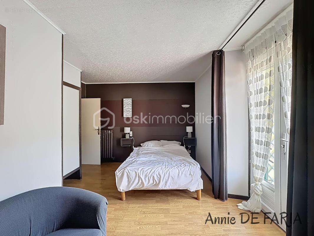 À vendre – fonds de commerce & murs commerciaux – hôtel • restaurant • traiteur – allevard (isère) - photo 5