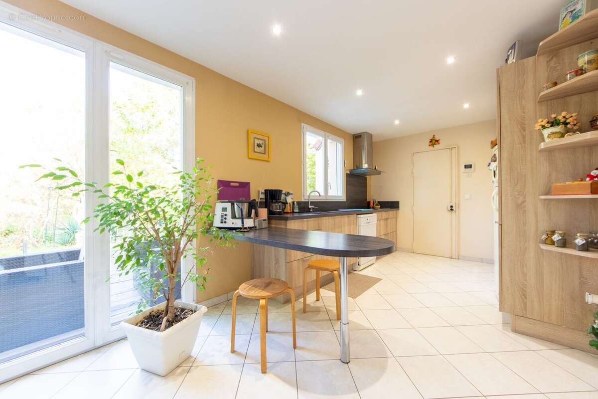 Maison à SUCY-EN-BRIE