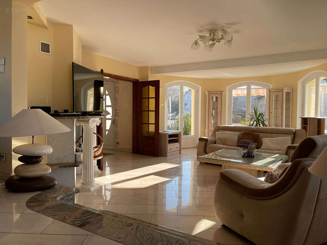 Maison à AUDINCOURT