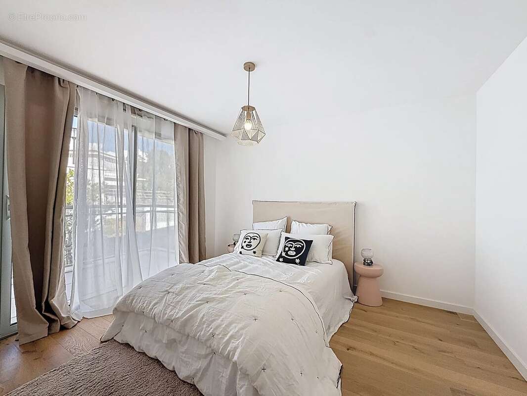 Appartement à LE CANNET