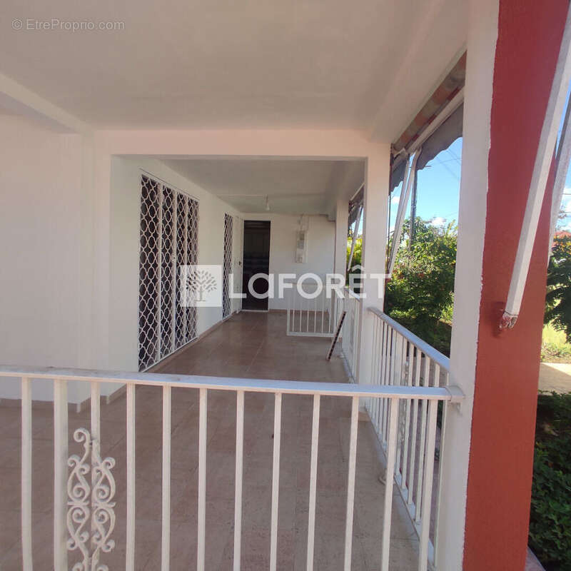 Maison à SAINTE-ROSE