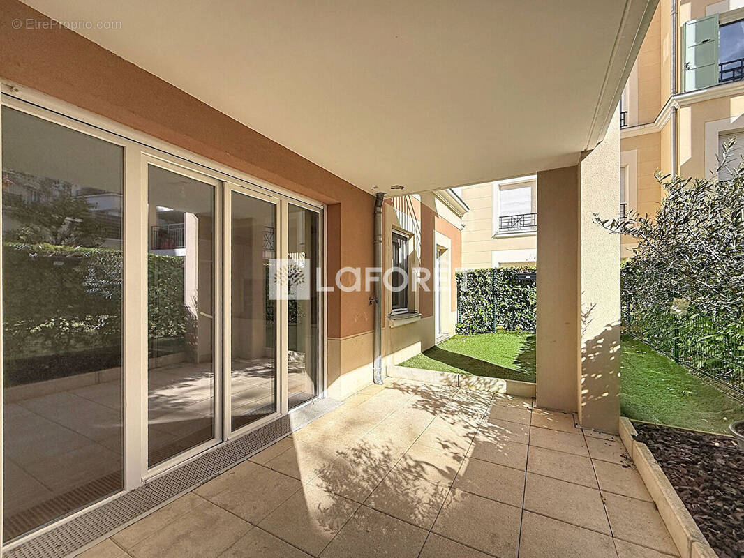 Appartement à LE PLESSIS-ROBINSON