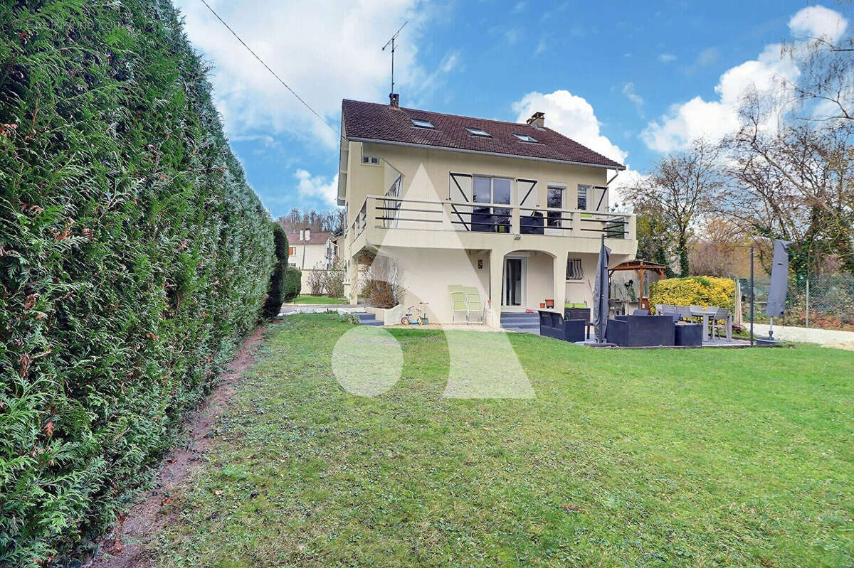 Maison à AUVERS-SUR-OISE