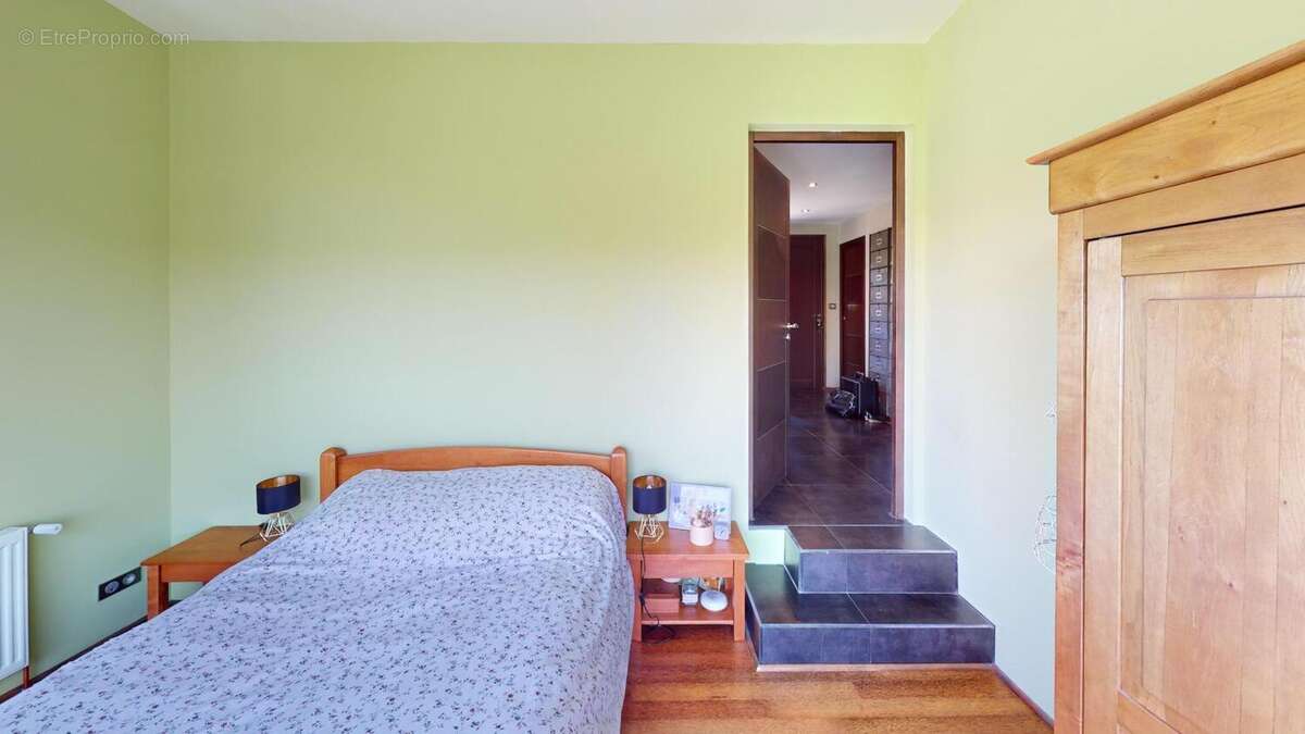 Maison à LACHAPELLE-AUX-POTS