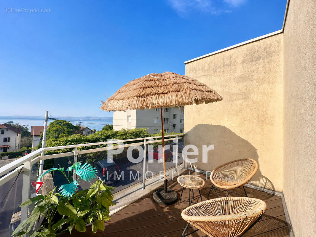 Appartement à EVIAN-LES-BAINS