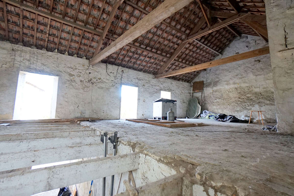 Maison à MEZIERES-SUR-SEINE