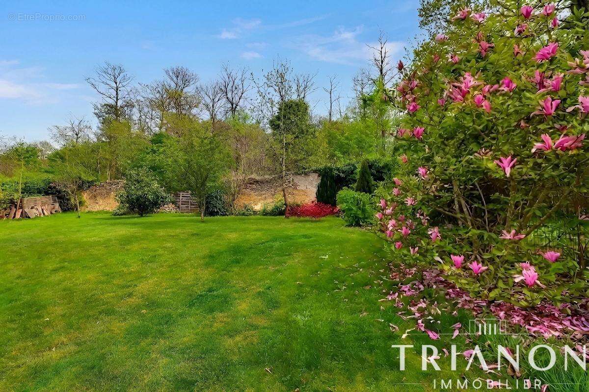 Maison familiale – DPE B – Prestations haut de gamme – Grand jardin - photo 5