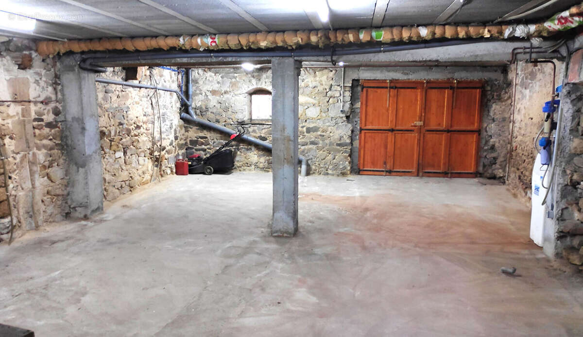 Maison à SAINT-ANDEOL-LE-CHATEAU