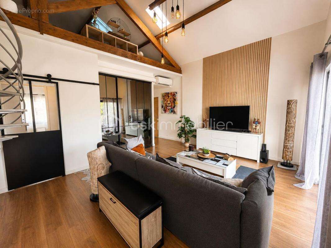 Appartement à LA VALETTE-DU-VAR
