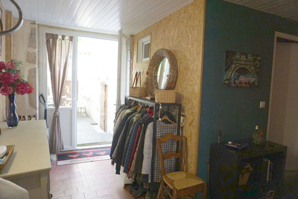 Maison à CHAROLLES