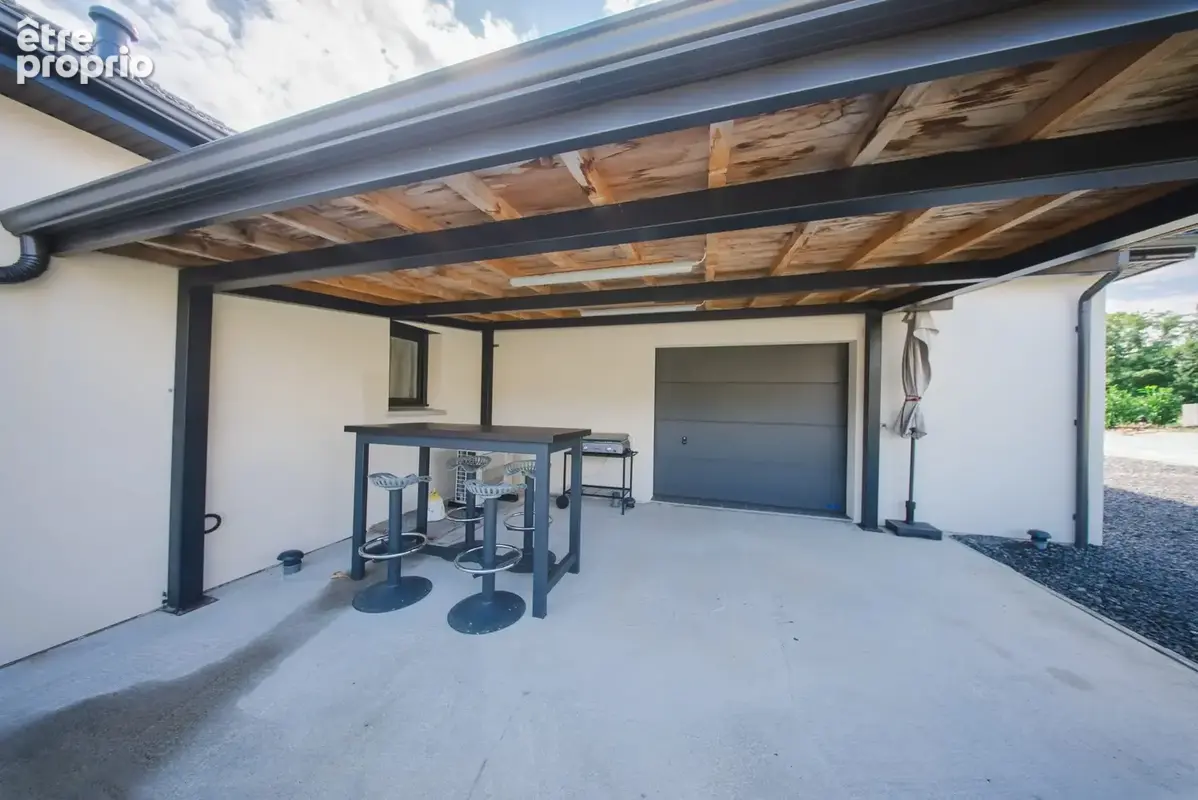 Maison 123 m² à Saint-Bonnet-Pres-Orcival  - photo 7