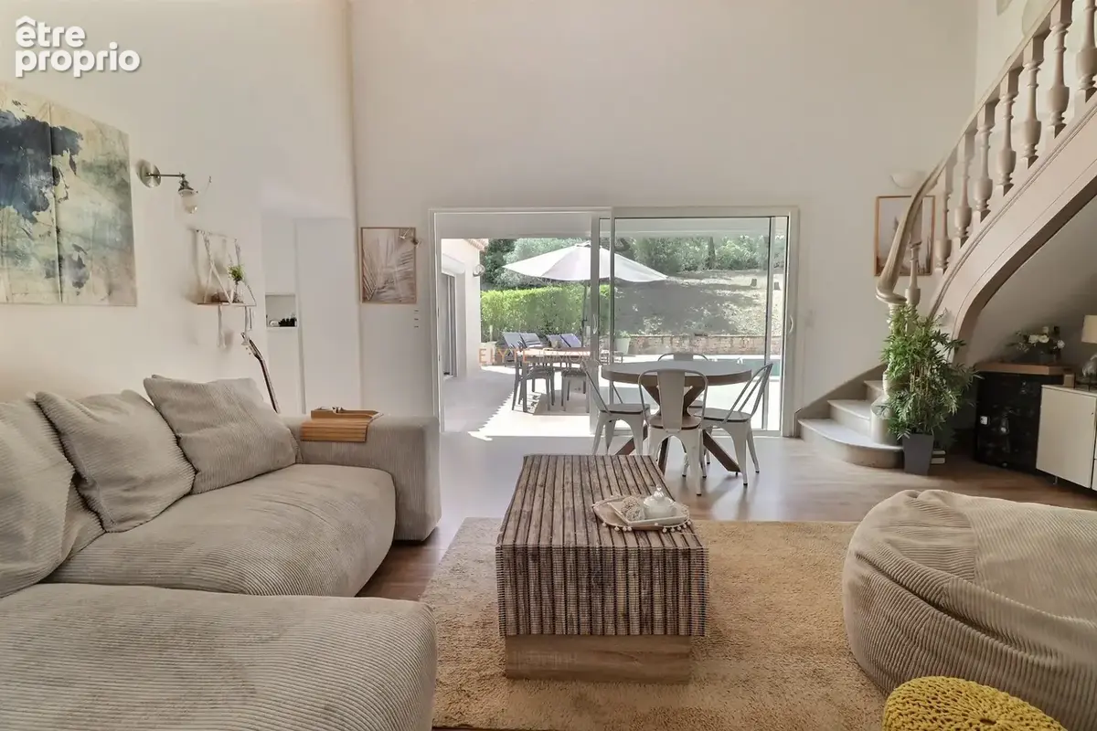 Maison 6 pièces 145 m² à vendre à Peynier (13790) - photo 7