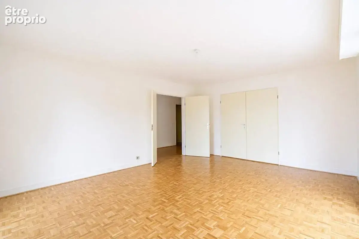 Appartement La Garenne Colombes 5 pièce(s) 96.91 m2 - photo 6