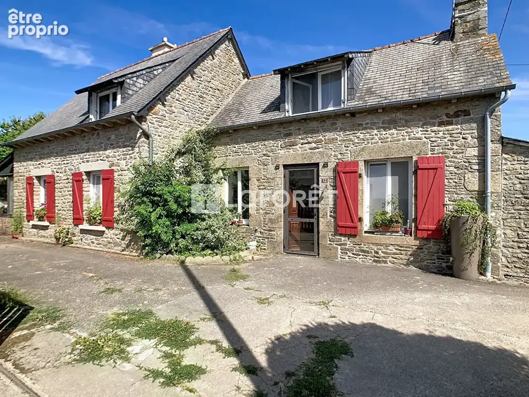Maison à MENEAC