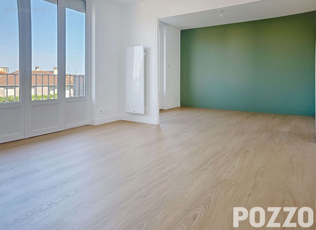 A Vendre - Granville - Appartement 4 pièces  76 m² - photo 4