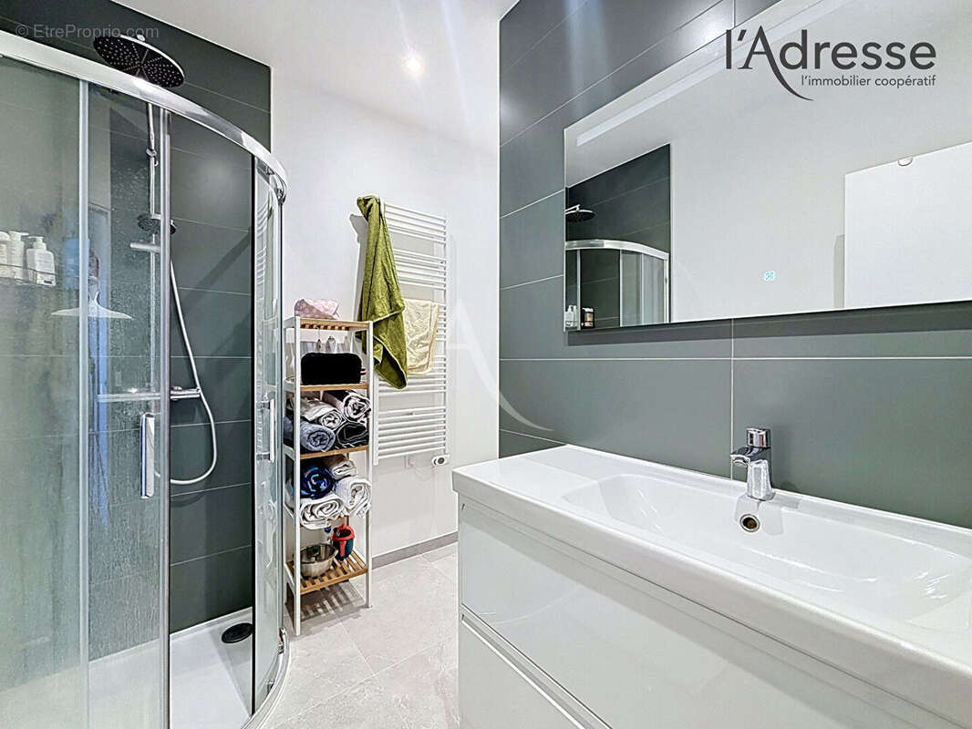 Appartement à SURESNES