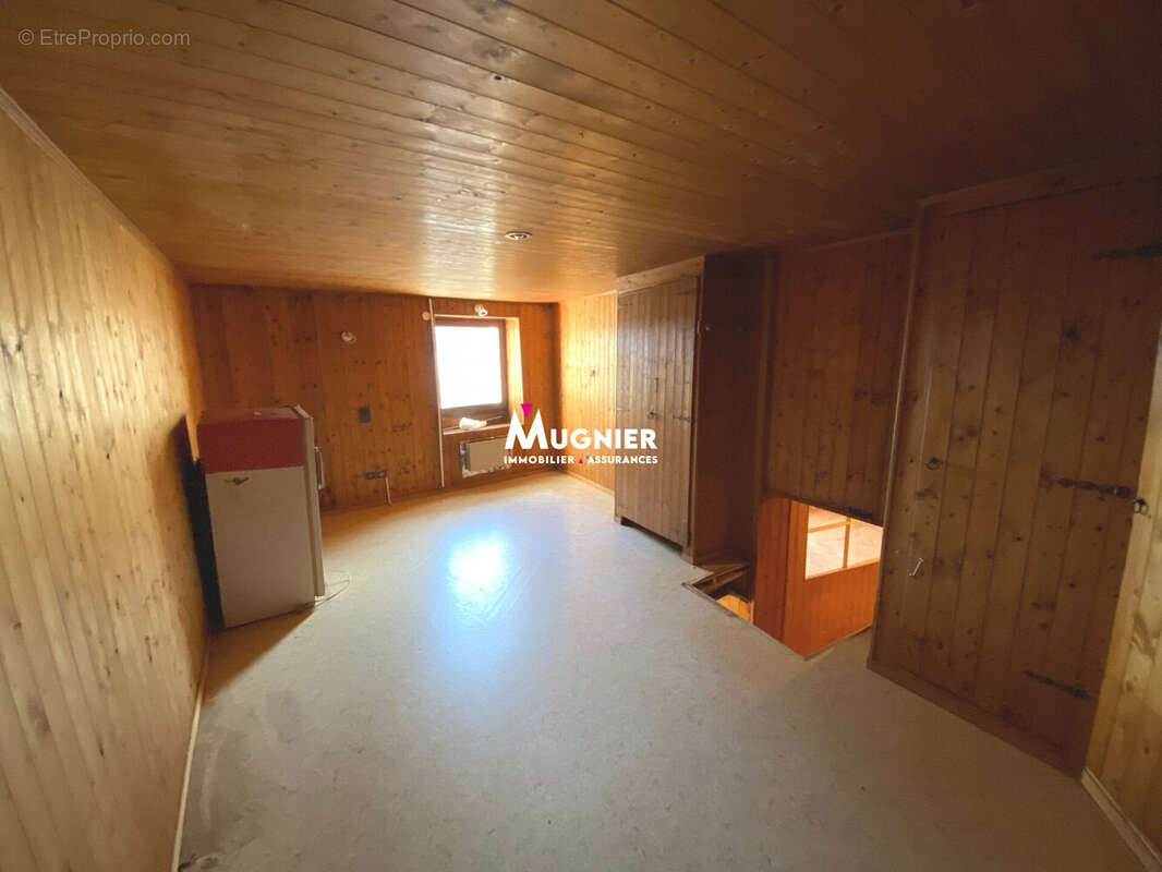 Maison 240 m² à Taninges  - photo 7