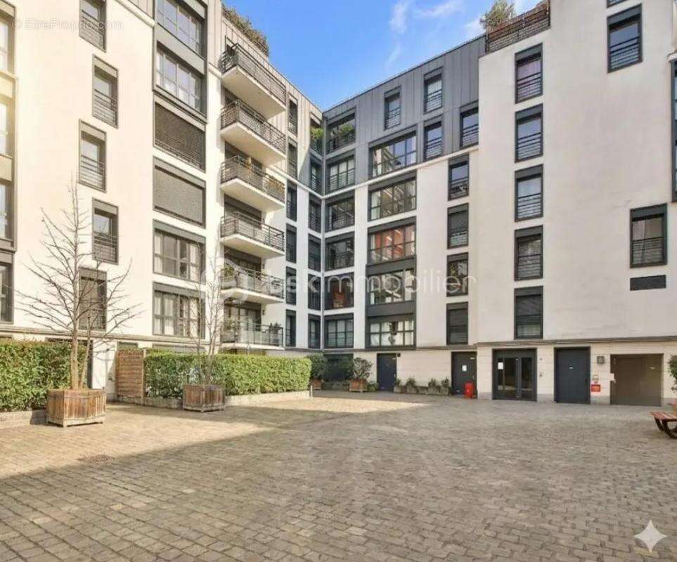 Appartement à PARIS-11E