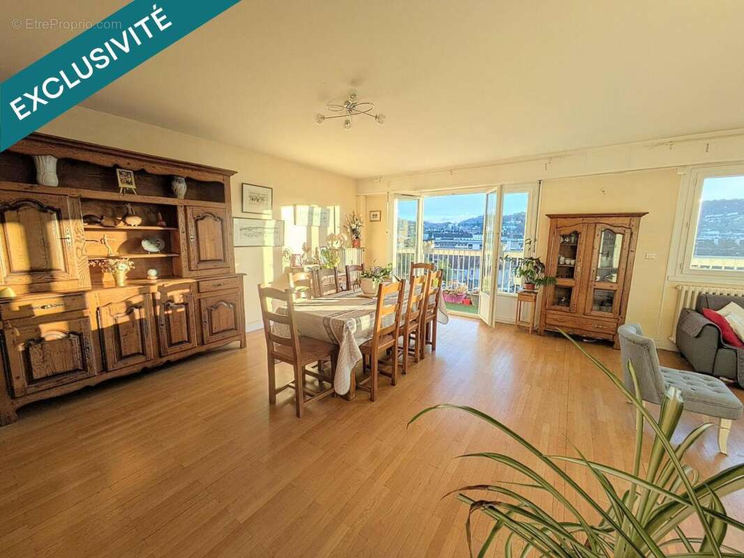 Photo 8 - Appartement à LONS-LE-SAUNIER