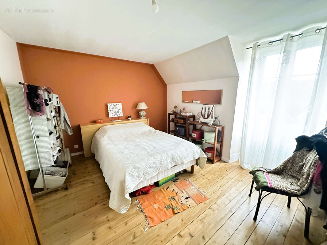 Maison à AUNAY-SOUS-AUNEAU