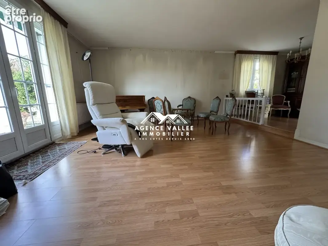 Maison 6 pièces 115 m² à vendre à Saint-Germain-Les-Corbeil (91250) - photo 6