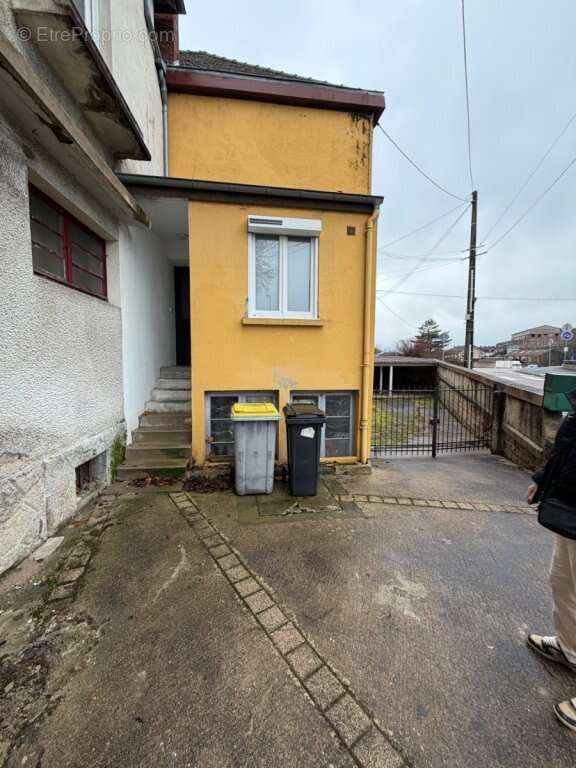 Appartement à MONTCEAU-LES-MINES