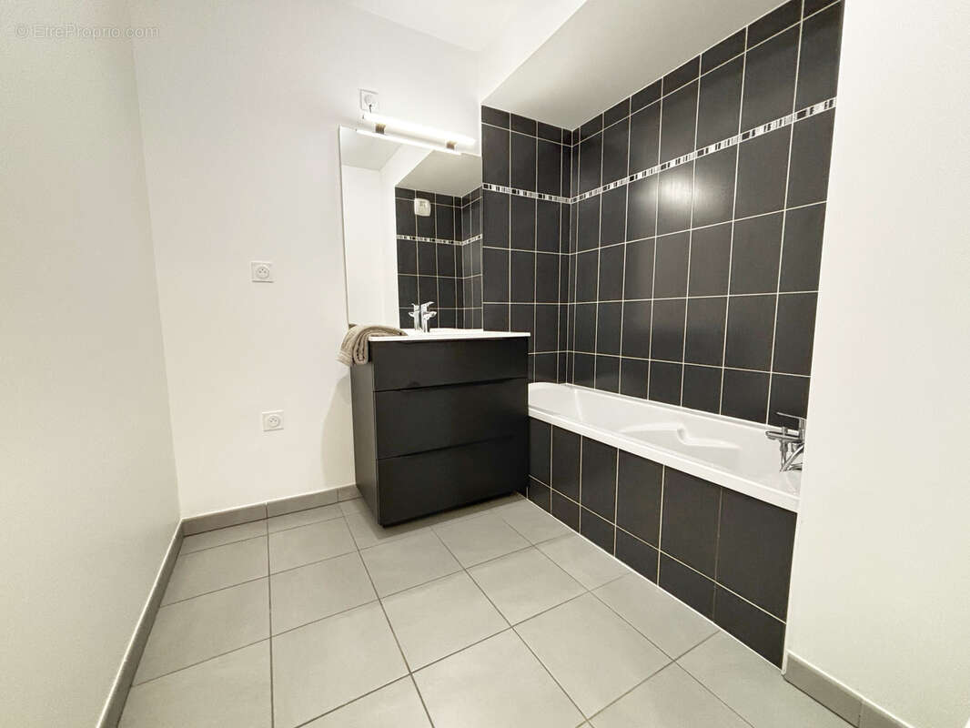 Appartement à SAINT-FONS