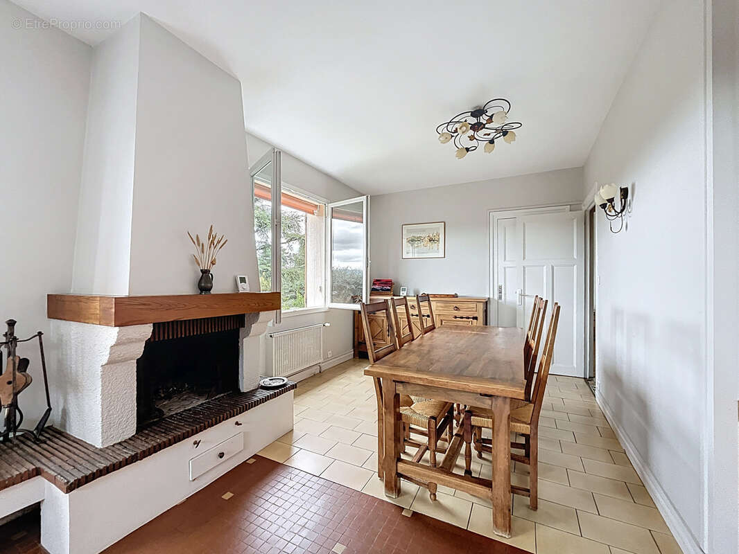 Maison à FRANCHEVILLE