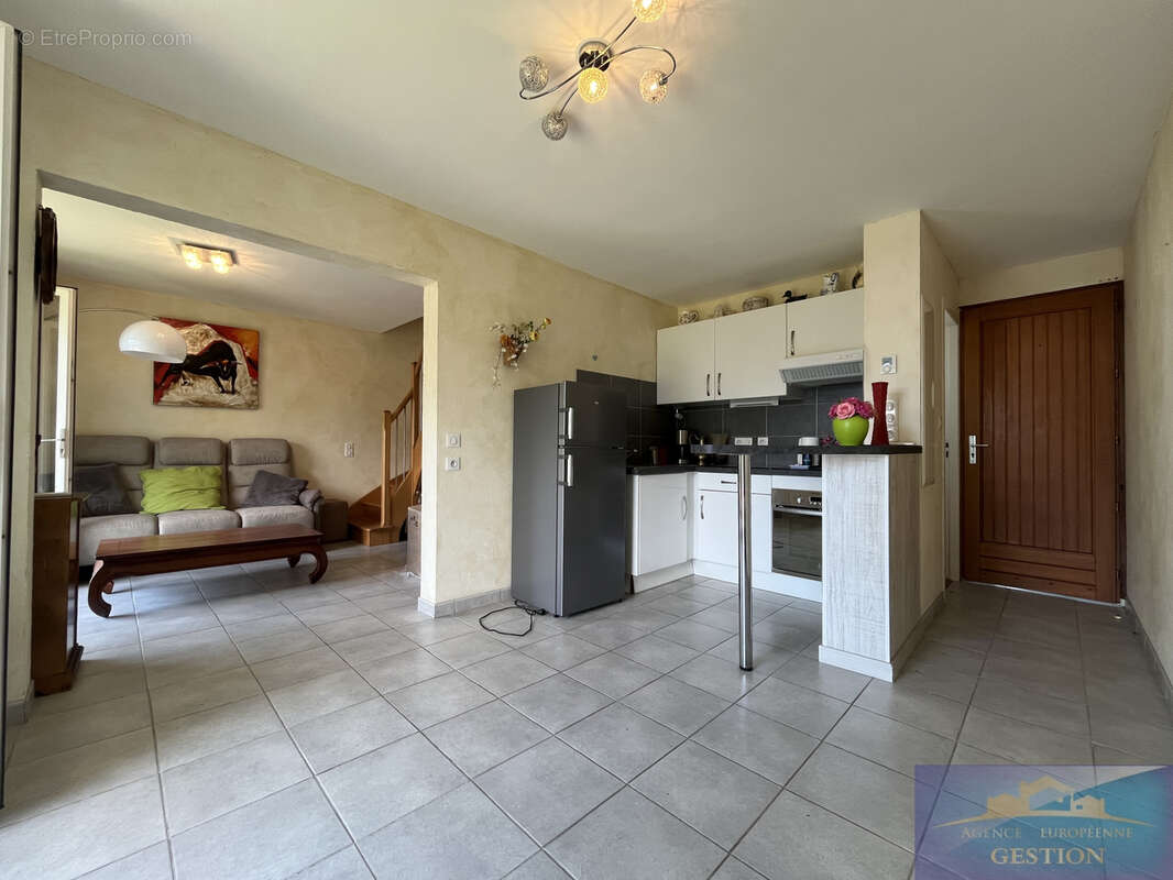 Appartement à ADAST