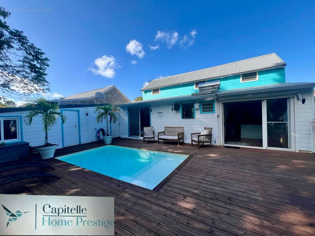 Maison à SAINTE-ROSE