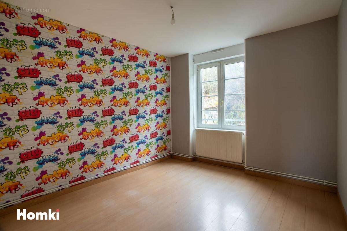 Appartement à LA SEAUVE-SUR-SEMENE