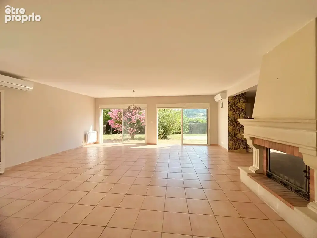 A Penne d'Agenais, magnifique maison avec jardin, piscine et double garage - photo 10