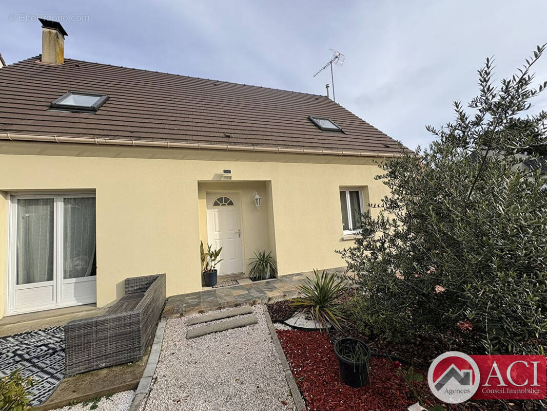 59500359j.jpg - Maison à BORNEL