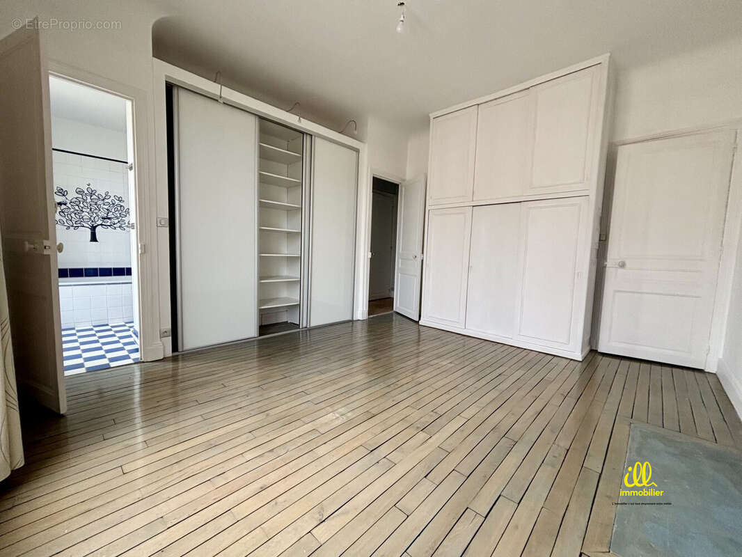 Appartement à CHARLEVILLE-MEZIERES