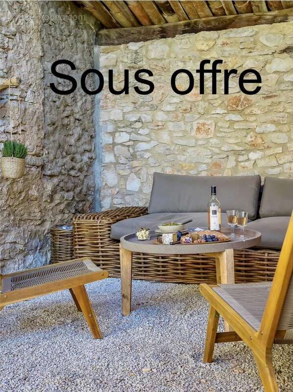 Maison à SAINT-SATURNIN-LES-APT