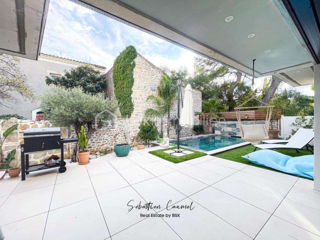 Maison à COURNONTERRAL