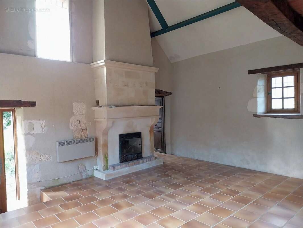 Maison à LA BUSSIERE