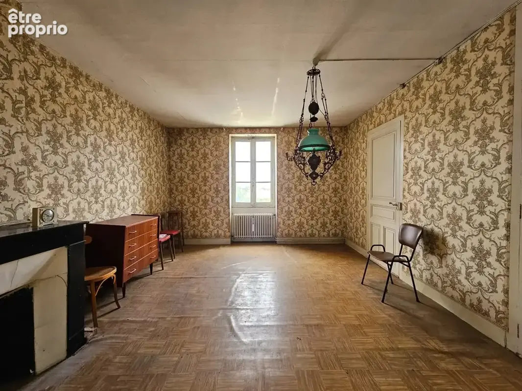 Maison 210 m² à Dommartin  - photo 9