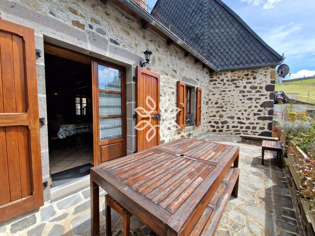 Maison à PEYRUSSE