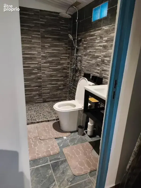 Villa T4 avec studio T1 indépendant à Kourou - photo 9
