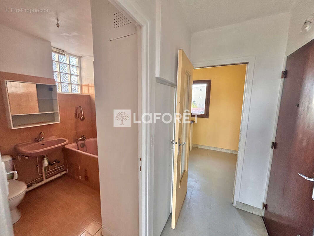 Appartement Livry Gargan 1 pièce(s) 29 m2 - photo 2