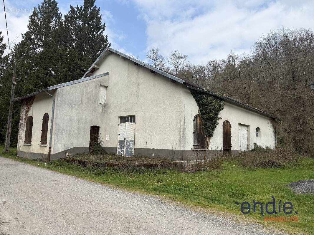 Maison à CHATEAUPONSAC