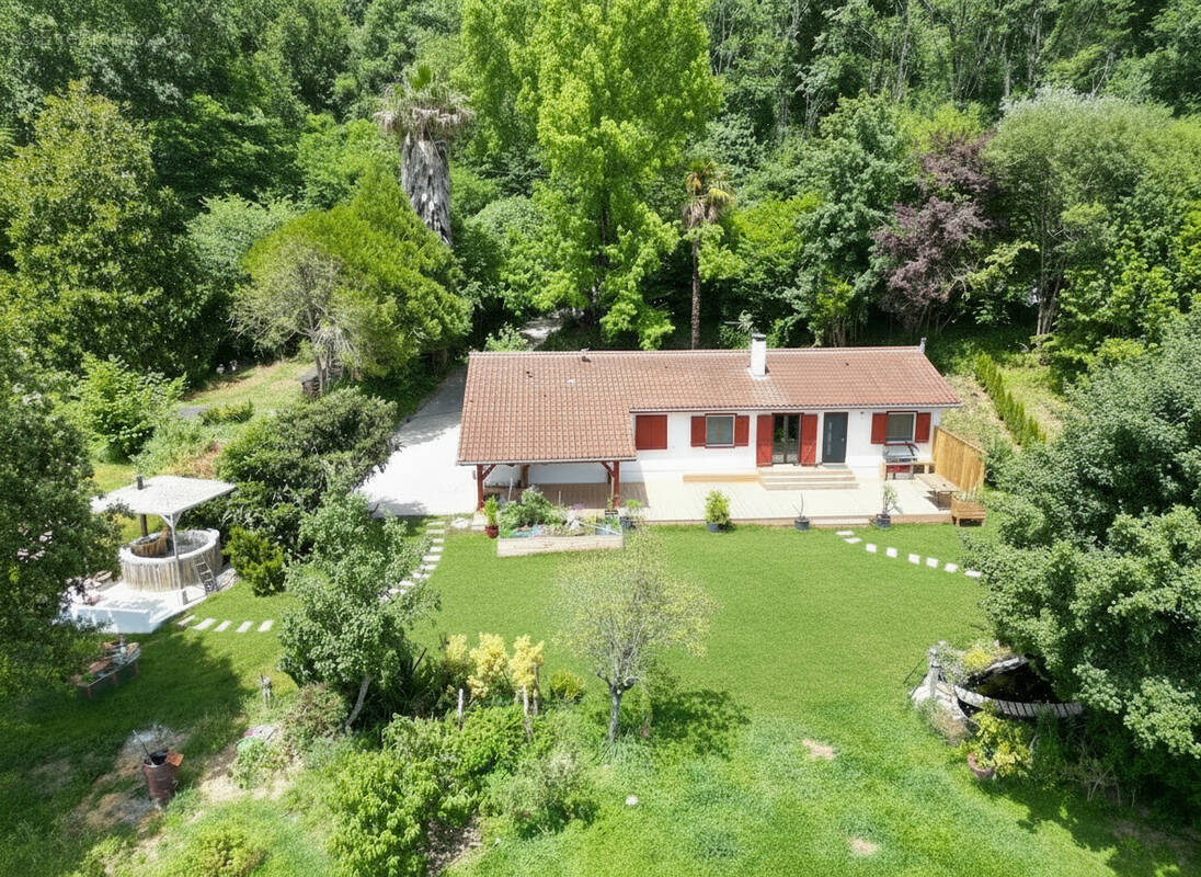 Maison à USTARITZ