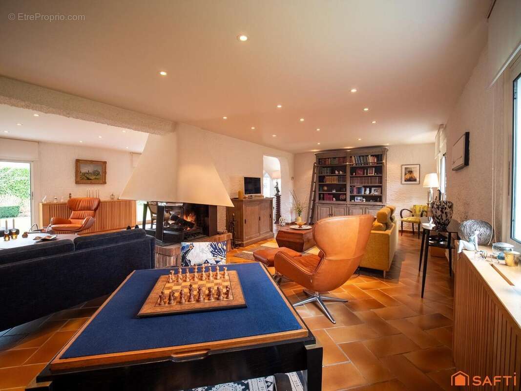 Maison 260 m² à Bordes-De-Riviere  - photo 4