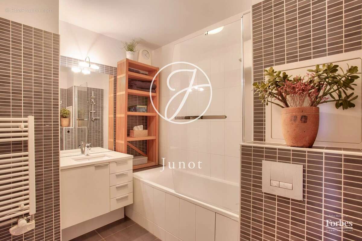 Appartement à VERSAILLES