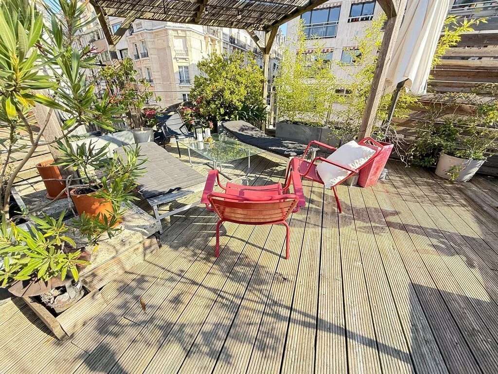 Appartement à PARIS-20E