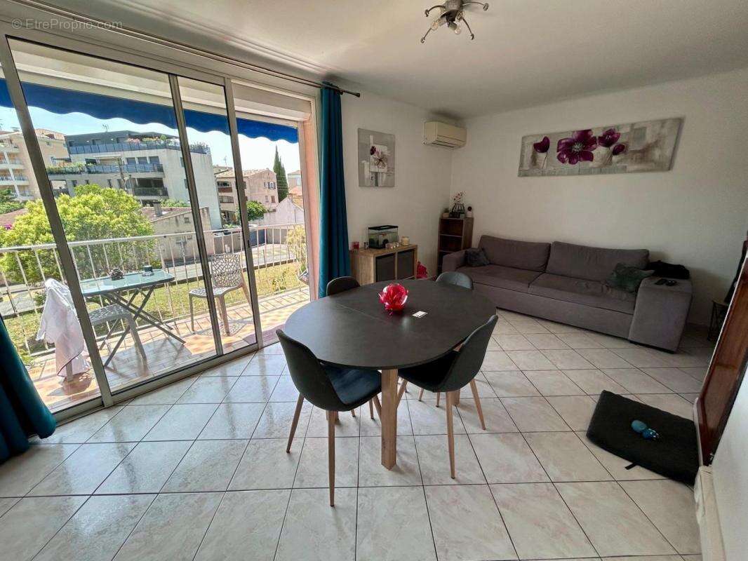 Appartement à SAINT-RAPHAEL