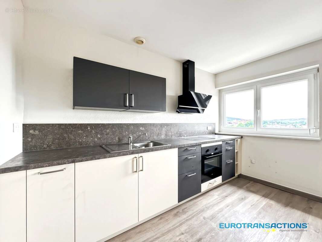 Appartement à NIEDERMODERN